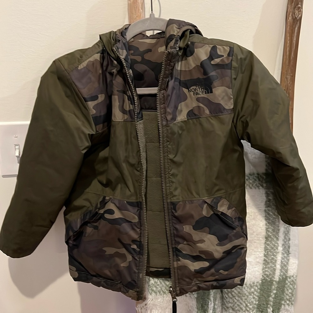 Size XS Boys NorthFace coat